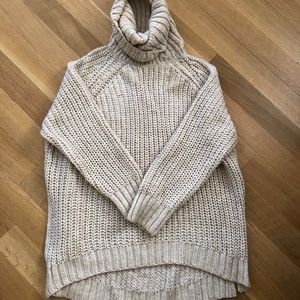 (NWOT) Oversized chunky knit sweater
